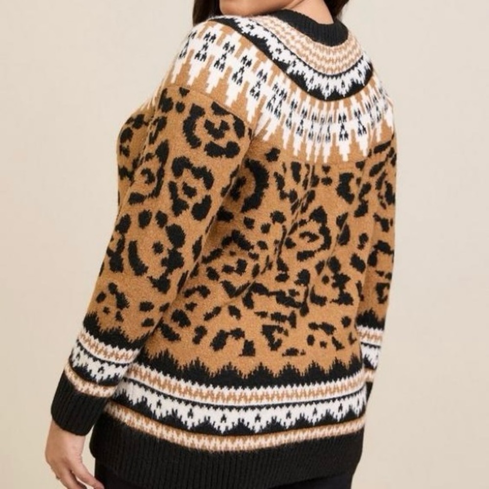 Torrid Vegan Cashmere Pullover Animal Print Crewneck Sweater Size 0 - Picture 3 of 12